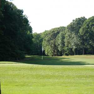 Eighteen Hole at Hog Neck GC: #12